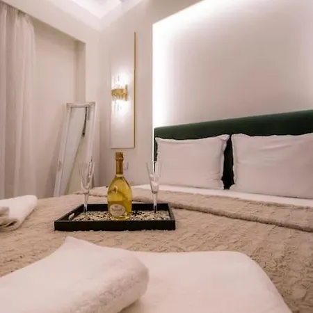 Apartment F Films Luxury *